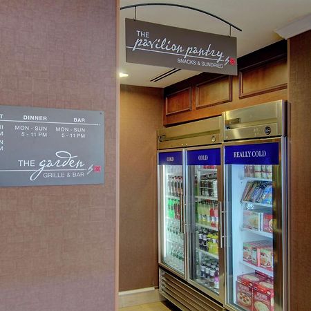Hilton Garden Inn Norwalk Exterior foto