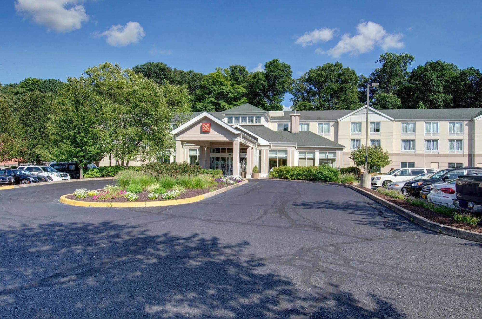 Hilton Garden Inn Norwalk Exterior foto